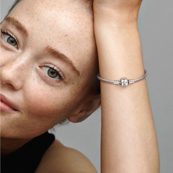 Pandora Classic Silver Bracelet - Picture 4 of 12